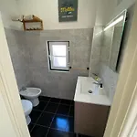 Апартаменти Rosa Surf Shelter *