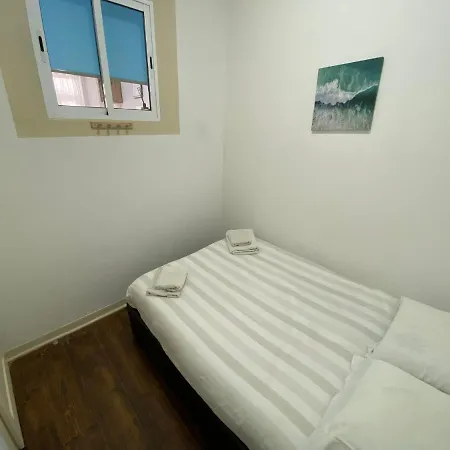 公寓 Rosa Surf Shelter *